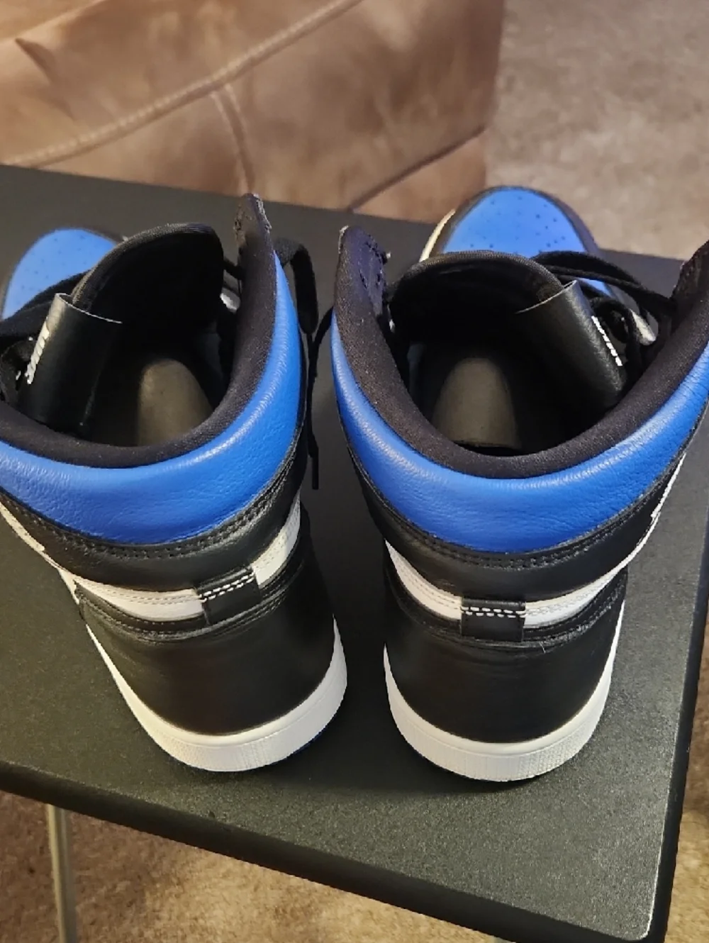 Jordan 1 High OG Sz 12 Mens Sneakers Black White Blue - Picture 7 of 8